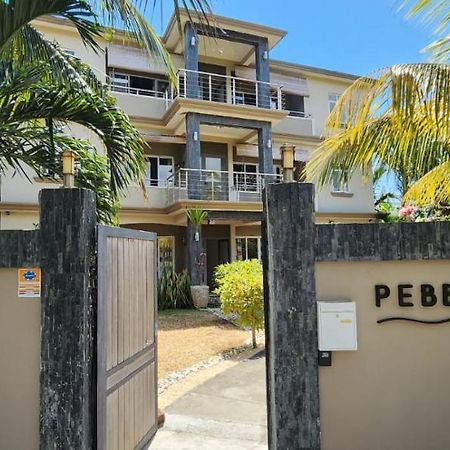 Number 5, Pebble Bay Appartments Гранд-Бэй Экстерьер фото