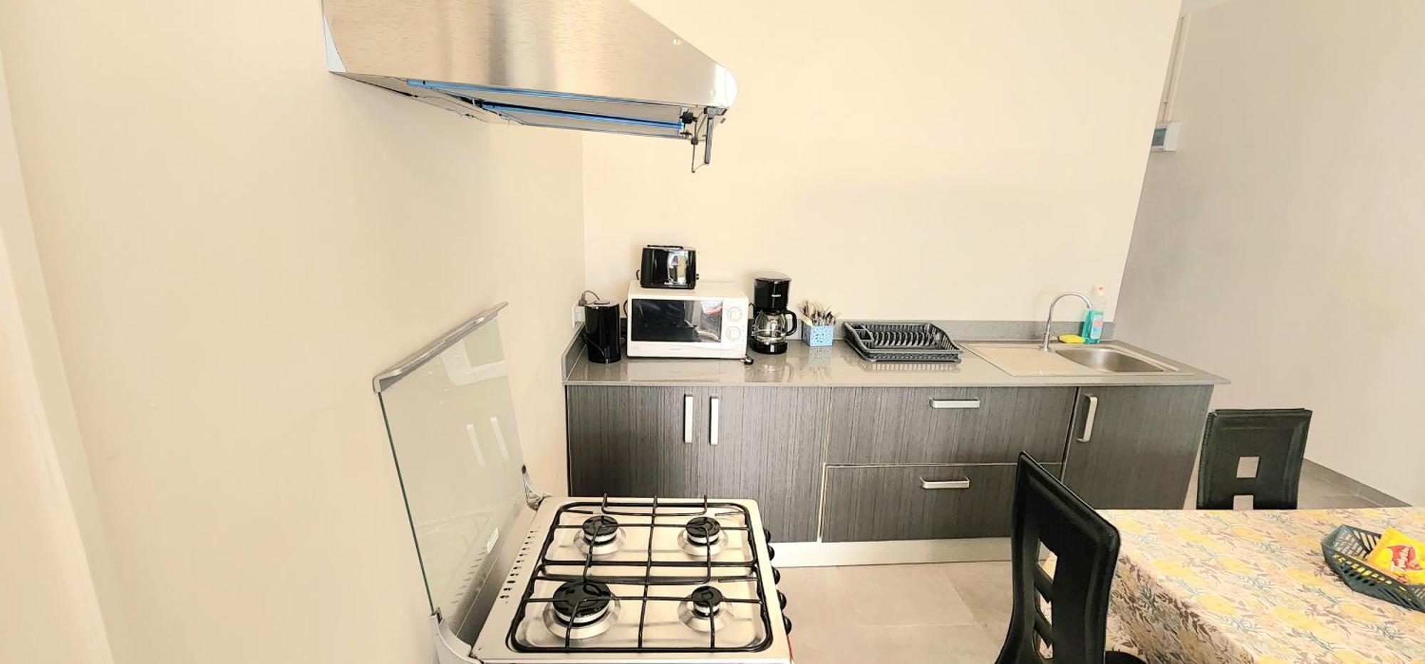 Number 5, Pebble Bay Appartments Гранд-Бэй Экстерьер фото
